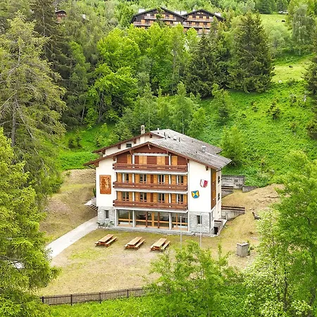 Guest house De L Ours Authentic Etage Valerie 12 Pers