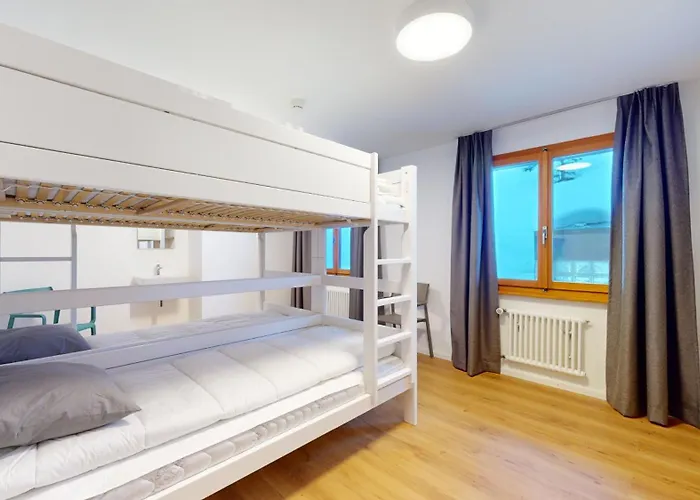 De L Ours Authentic Etage Valerie 12 Pers Konukevi *