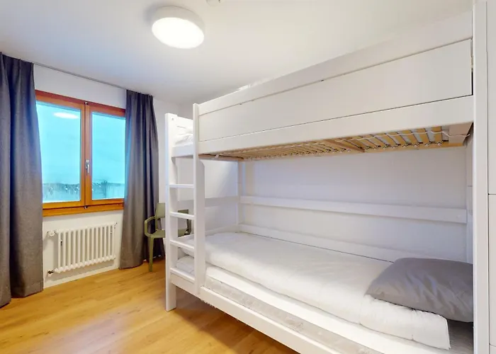 Konukevi De L Ours Authentic Etage Valerie 12 Pers *